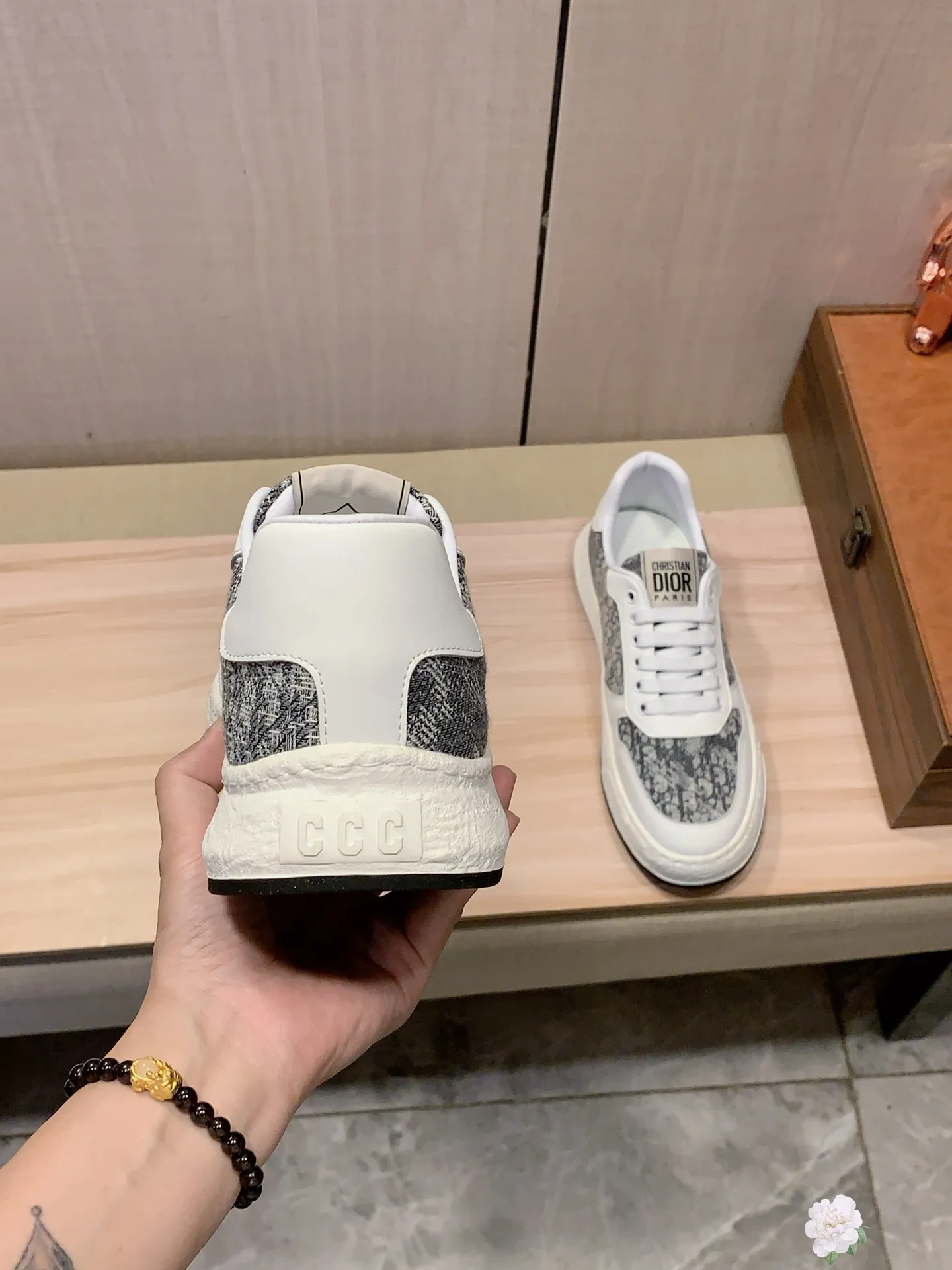 Men's men's shoes💰420💰💰🎩🎩[Lightning][Lightning] "Dior DIOR*" The latest • popular casual shoes, top brand [seduce] luxury ~ purchasing agency, top ~ quality. [Strong] The upper is made of imported breathable cowhide with fabric material ➕ Breathable sheepskin feet (•) and fine workmanship. The original stylish and stylish soft rubber wear-resistant and non-slip outsole is light and comfortable on the feet. The real thing looks better in real photos. No. 122: code: 38-44, 2️⃣ colors selected